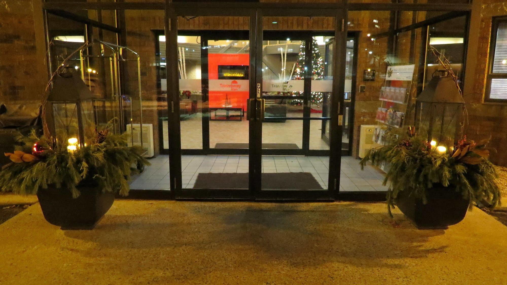 Travelway Inn Sudbury Luaran gambar