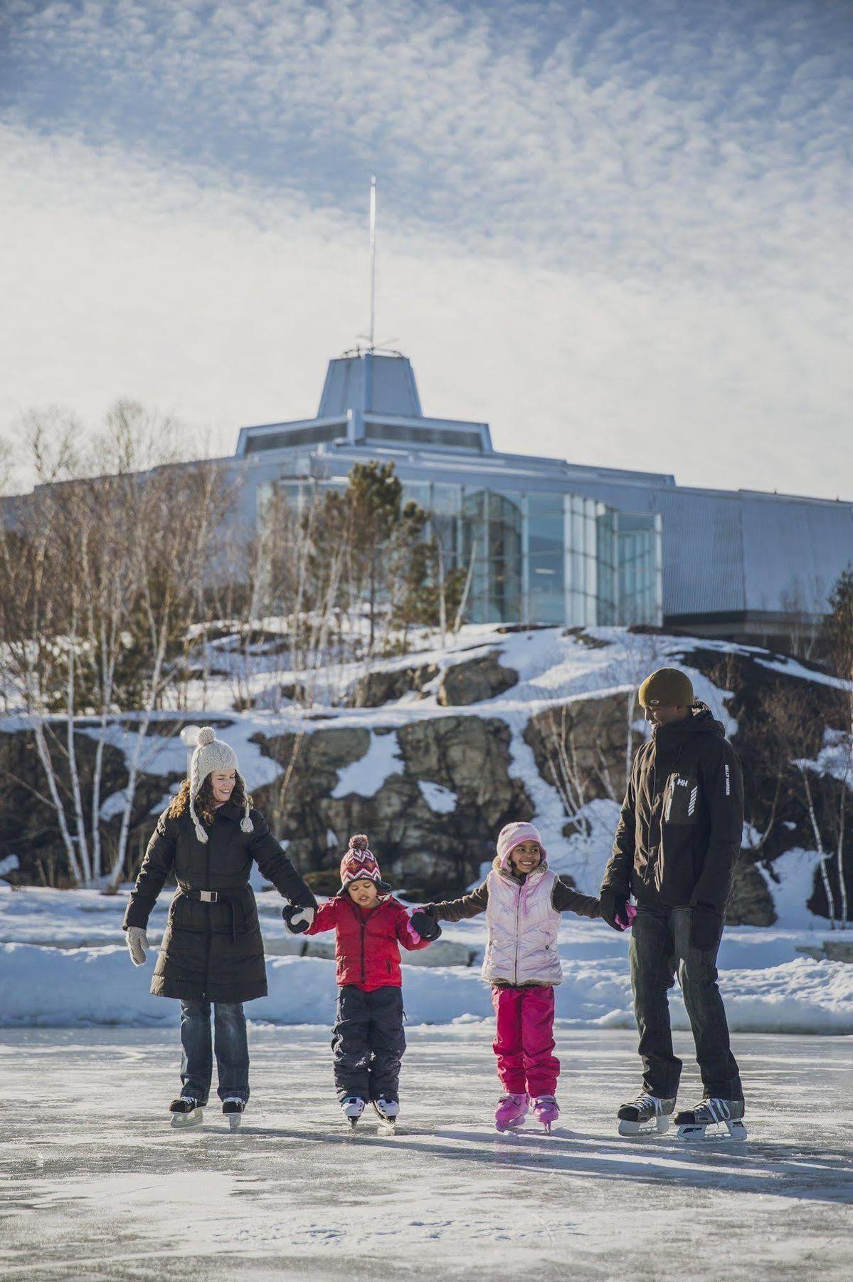 Travelway Inn Sudbury Luaran gambar