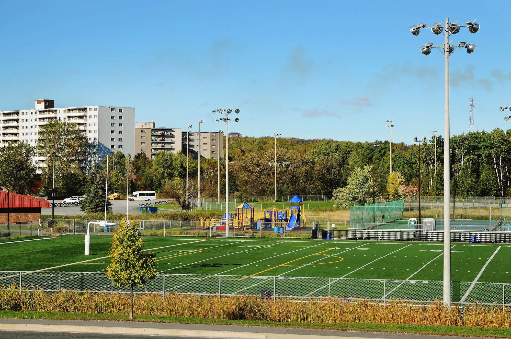 Travelway Inn Sudbury Luaran gambar
